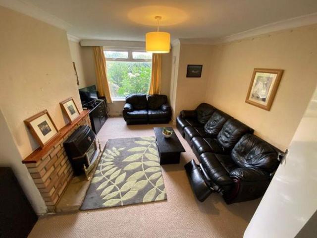House for rent in Woodhouse Cliff, Leeds