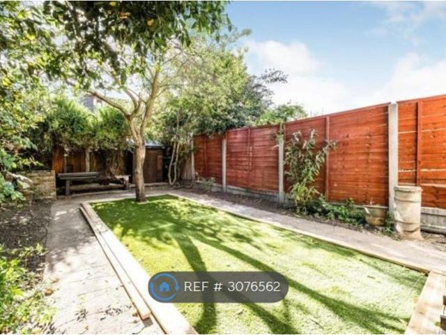House for rent in London Borough of Newham, Greater London