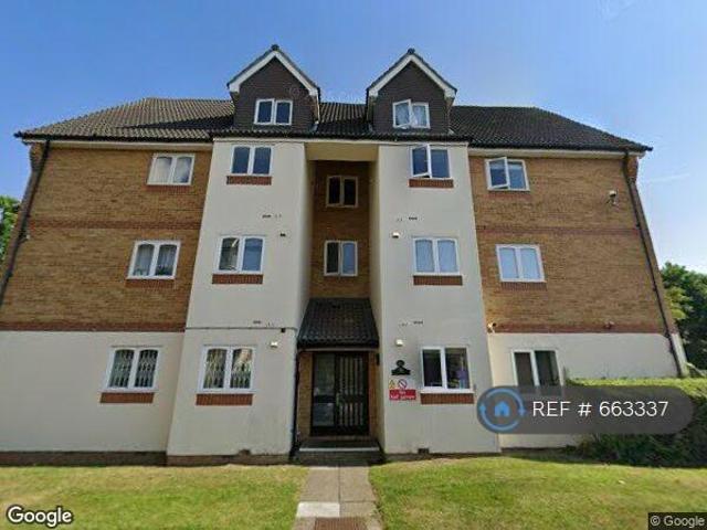 Apartment for rent in London Borough of Merton, Collier's Wood