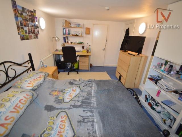 Room for rent in Woodhouse, West Yorkshire