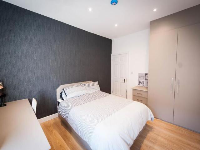 Apartment for rent in Woodhouse, West Yorkshire