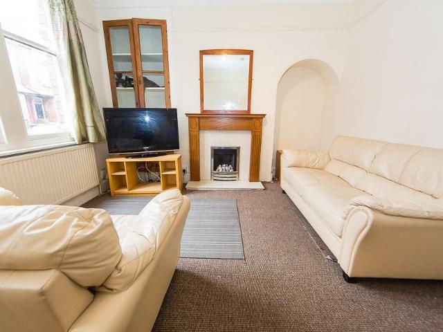 House for rent in Woodhouse Cliff, Leeds