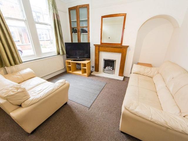 House for rent in Woodhouse Cliff, Leeds
