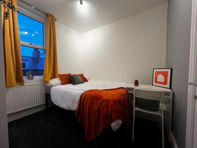 House for rent in Woodhouse, West Yorkshire