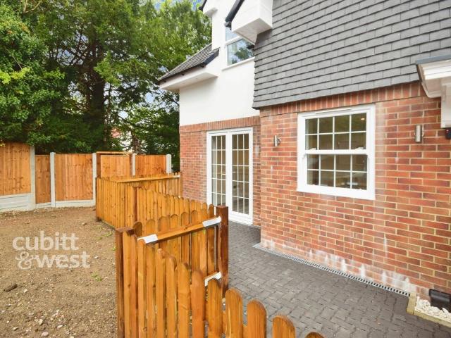 Apartment for rent in London Borough of Croydon, Kenley