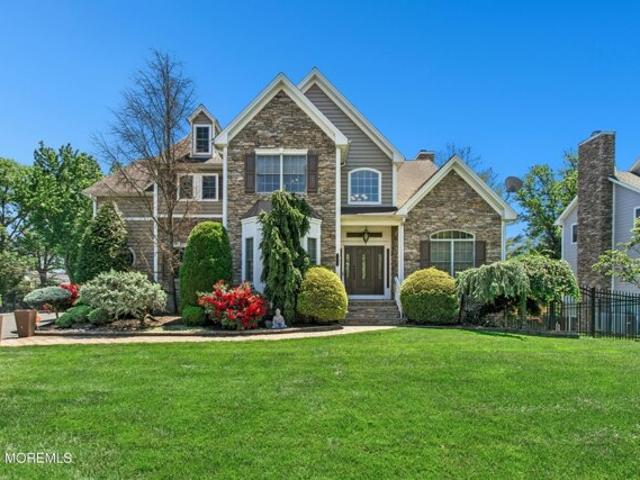 House for sale in Clark, New Jersey