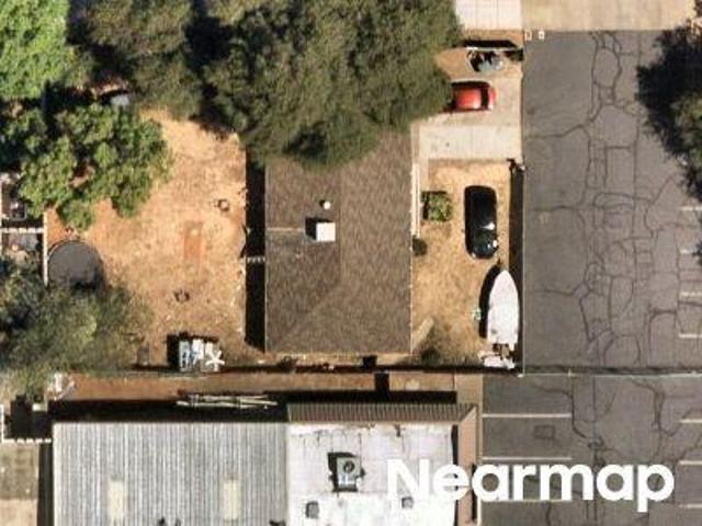 House for sale in Redding