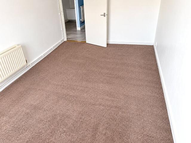 Apartment for rent in Southmere, Greater London