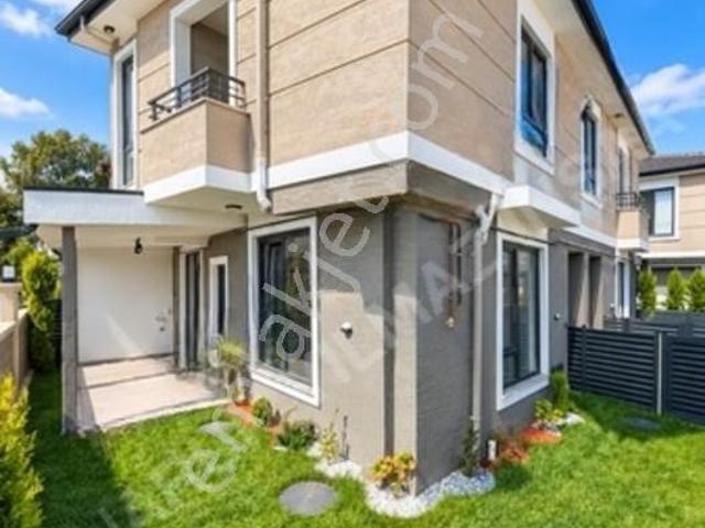 Akkum, Karasu içerisinde satılık Villa