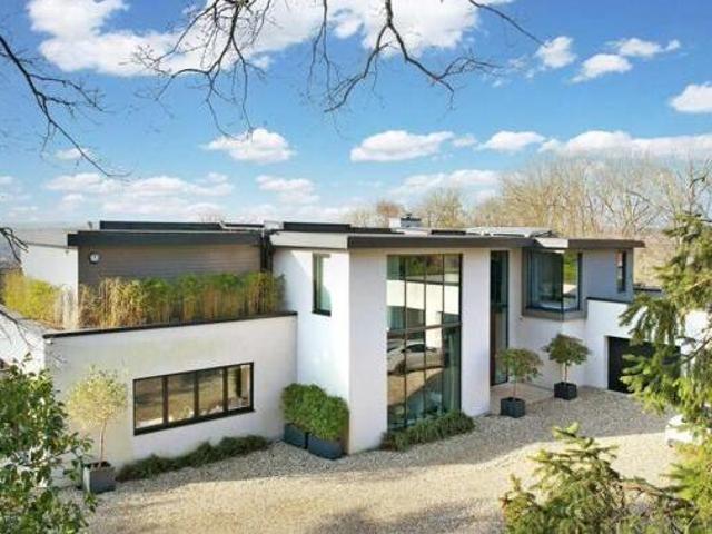 House for sale in Bourne End, Buckinghamshire