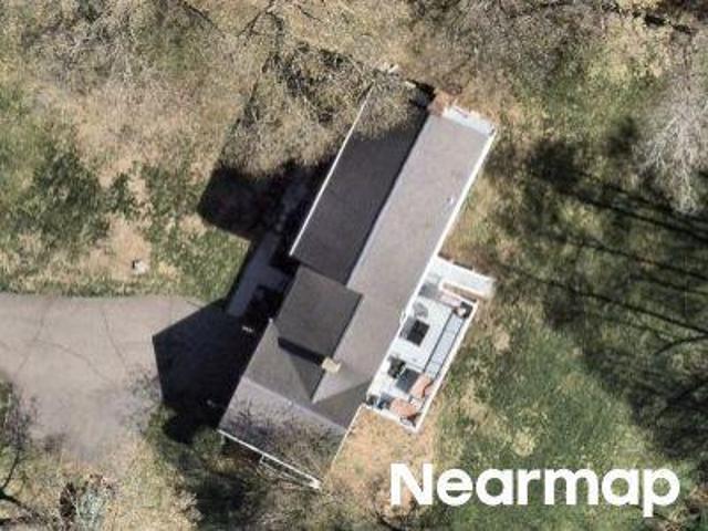 House for sale in Simsbury, Connecticut