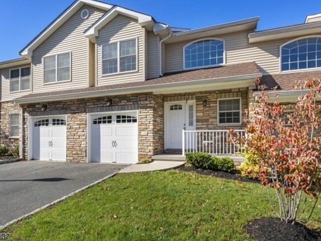 House for sale in Clark, New Jersey