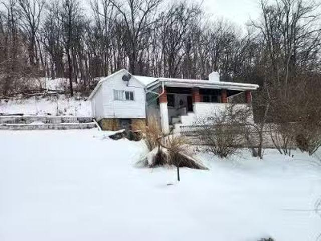 House for sale in Huntington