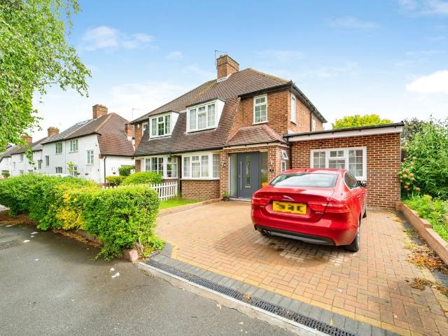 Apartment for rent in Yeading, Greater London