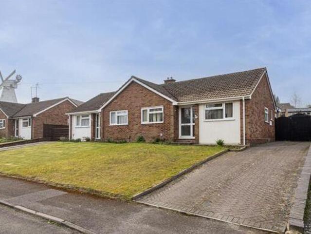 House for sale in Willesborough, Bridgefield