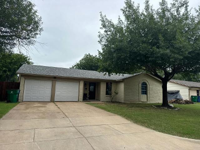 House for sale in Crowley, Tarrant County