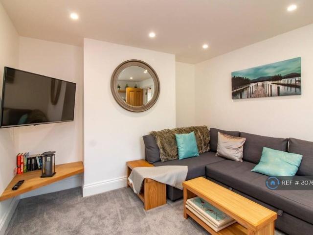 Apartment for rent in Foord, Folkestone and Hythe
