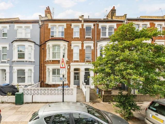 House for rent in Queen's Park, Brondesbury Park