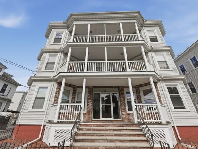 House for sale in Lynn, Essex County