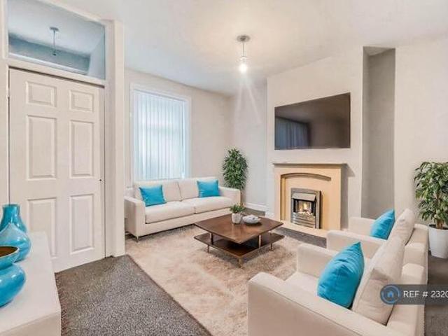 House for rent in Knowle Fold, Darwen