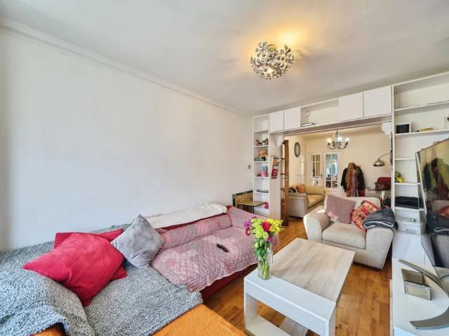 House for rent in Holywell Estate, North Watford