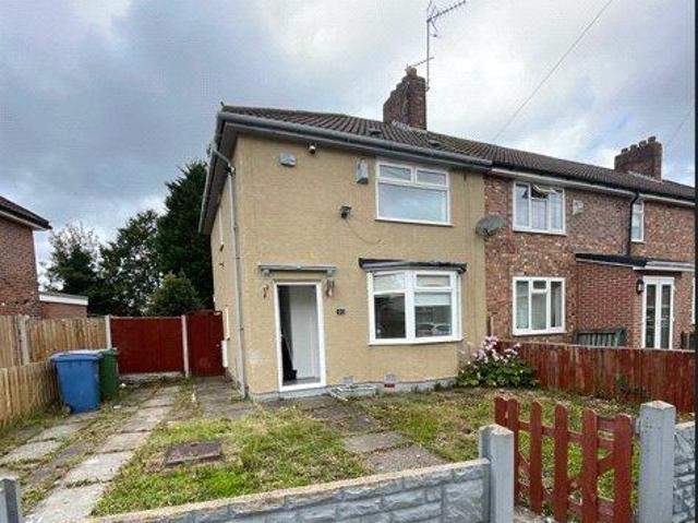 House for rent in Calderstones