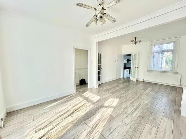 House for rent in Edmonton, Greater London
