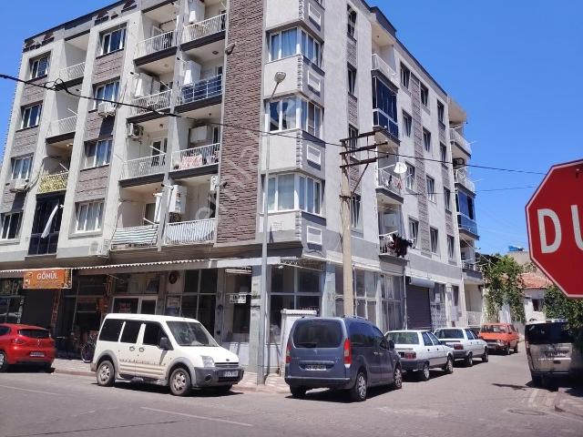 Akhisar, Manisa içerisinde satılık mülk