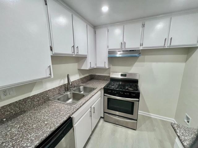 Apartment for rent in Granada Hills South Neighborhood Council District, Los Angeles