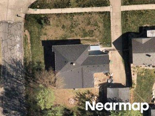 House for sale in Taylor