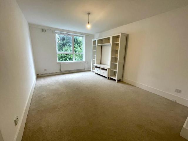 Apartment for rent in Highbury, Greater London
