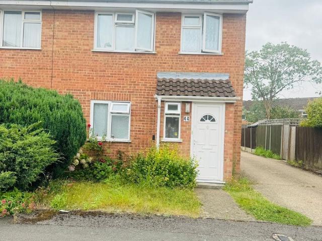 House for rent in Ickenham, Greater London