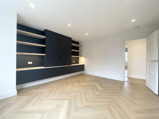 Apartment for rent in New Southgate, Greater London