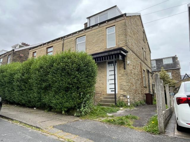 House for rent in Frizinghall, West Yorkshire