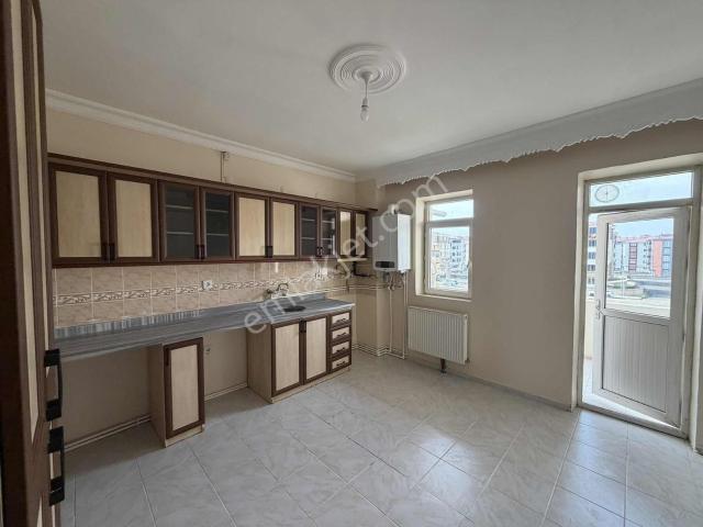 Yenişehir Mahallesi, Kars Merkez içerisinde kiralık mülk