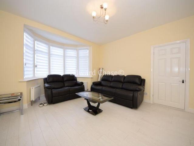 House for rent in Barkingside, Greater London