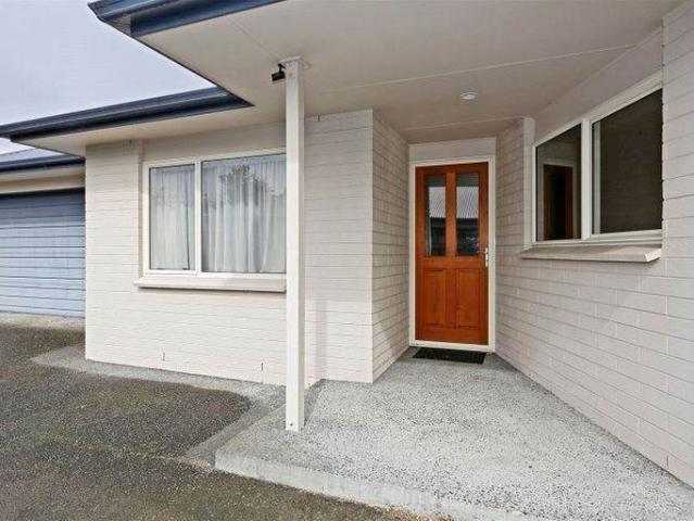 House for rent in Stortford Lodge, Hastings