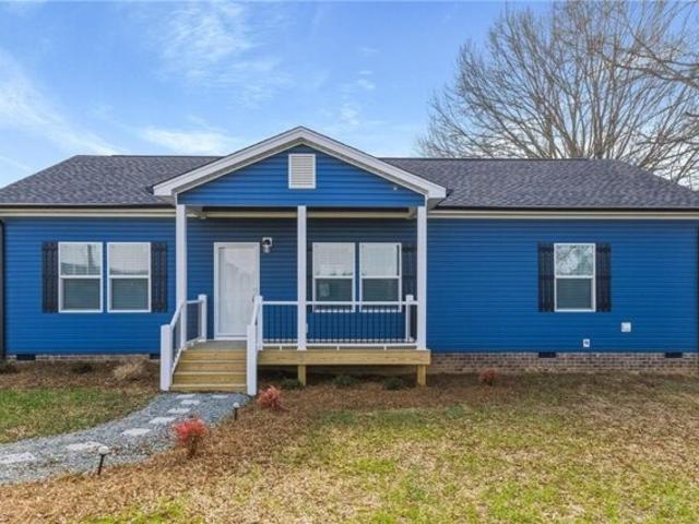 House for sale in Pfafftown, North Carolina