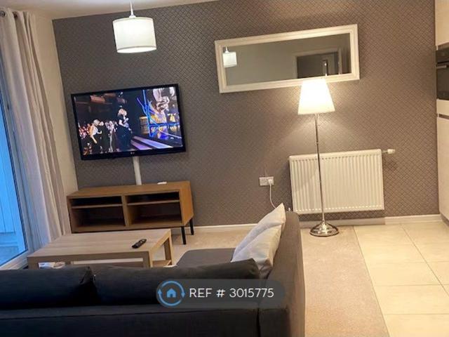 Apartment for rent in Custom House, Greater London