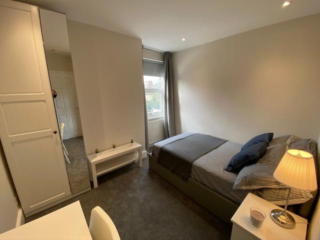 Room for rent in Midway, Kent