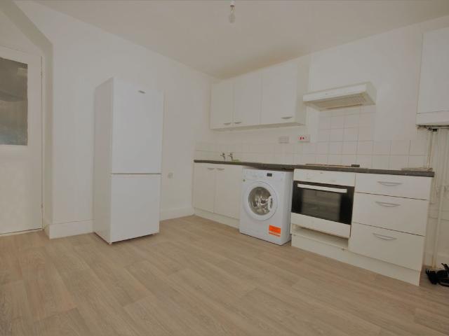 Apartment for rent in Kursaal Estate, Alton Barnes