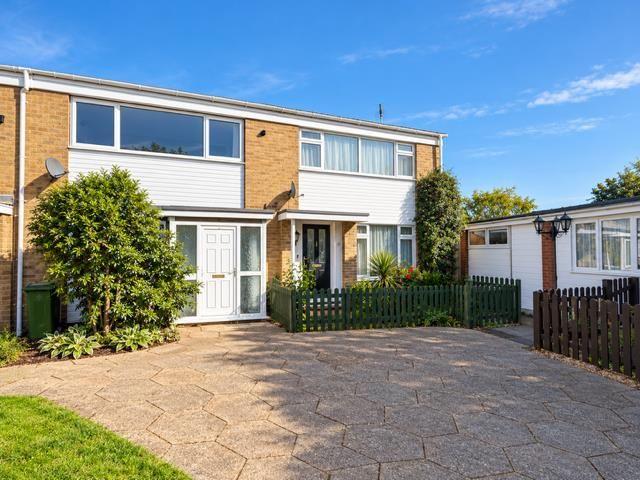 Apartment for rent in Elmhurst, Aylesbury