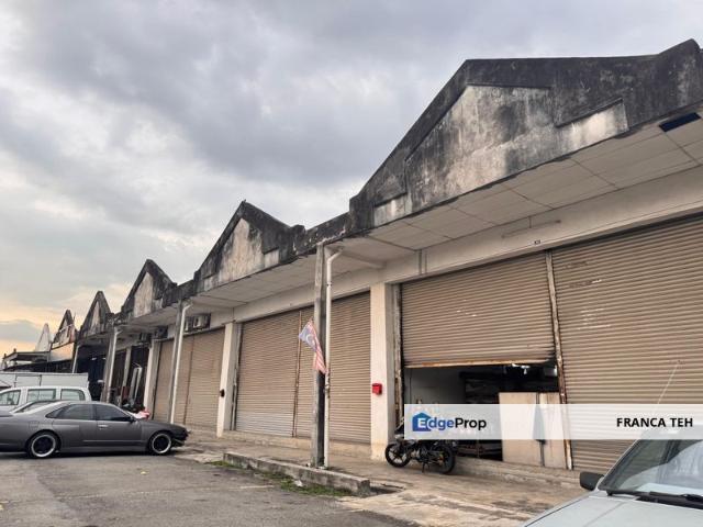 Warehouse for sale in Langat, Selangor