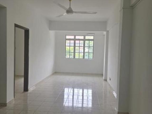 Apartment for rent in Langat, Selangor