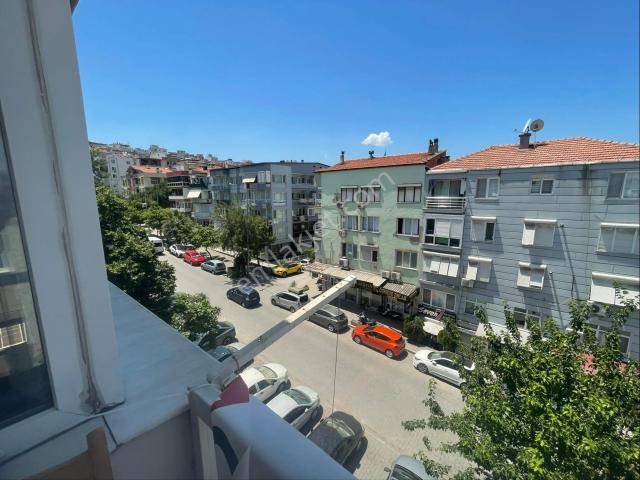 Karabağlar, İzmir içerisinde kiralık mülk