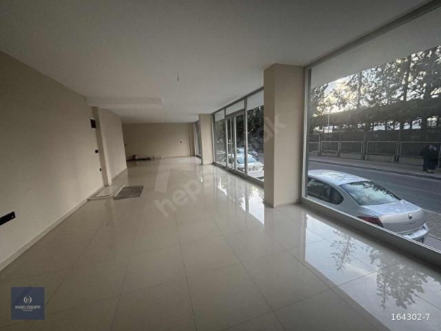 Piri Reis Mahallesi, Konak içerisinde satılık Dükkan