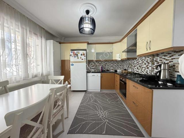 Konak, İzmir içerisinde satılık mülk