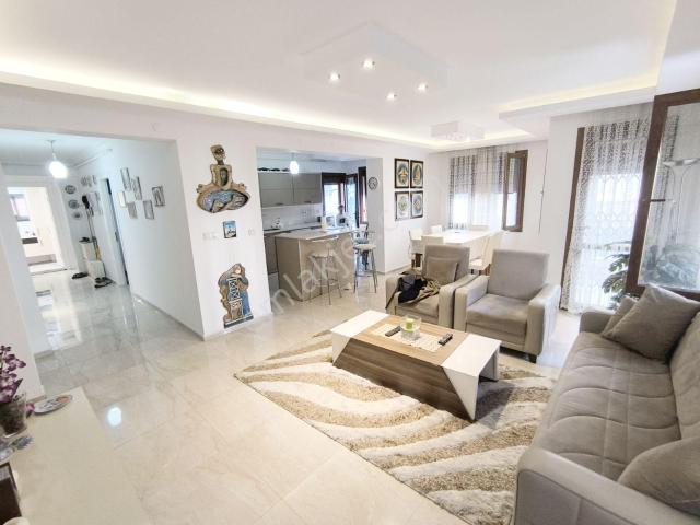 İzmir, Konak içerisinde satılık mülk
