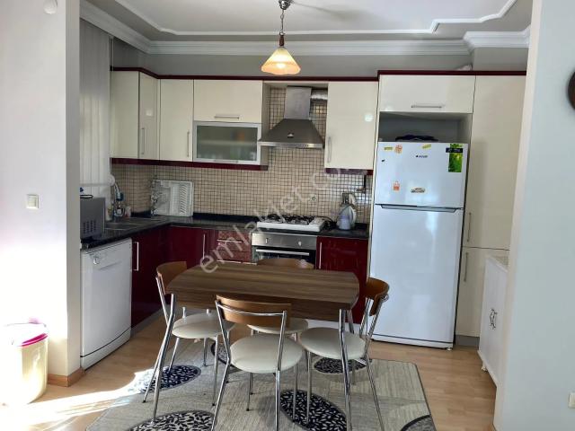 Karabağlar, İzmir içerisinde kiralık mülk