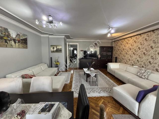 Karabağlar, İzmir içerisinde satılık mülk